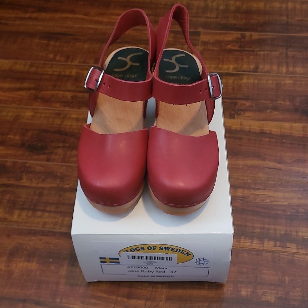Women's Ruby Red Clogs